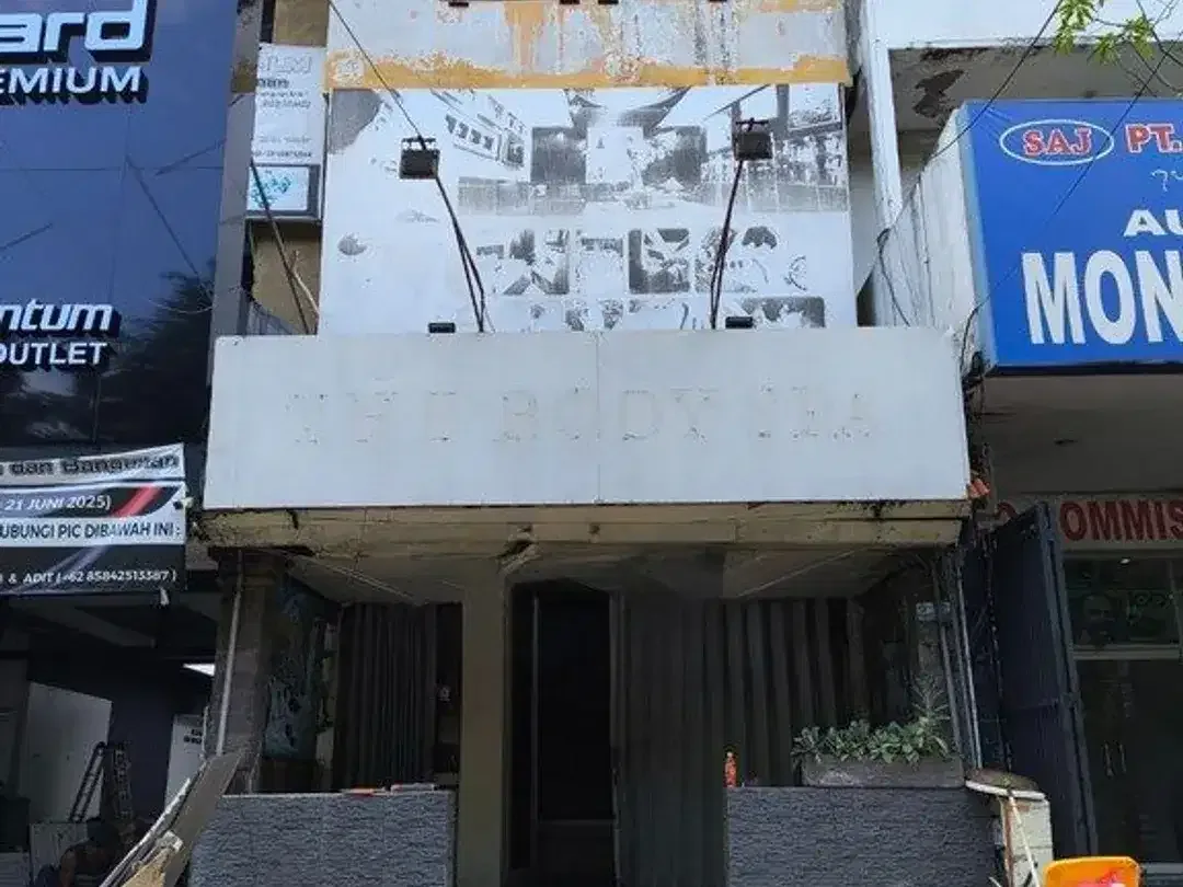 Ruko Komersial 3 Lantai Dijual di Bypass Ngurah Rai, Tuban Area - Image 1 of 6