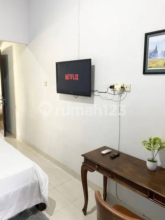 Latujung Rumah Full Furnish Garase Mobil Private Dekat Sanur Ketewel Mall Living World Rumah Sakit Bali International Hospital Vasaka Bali Golf International Rumah Sakit Kasih Ibu - Image 3 of 4