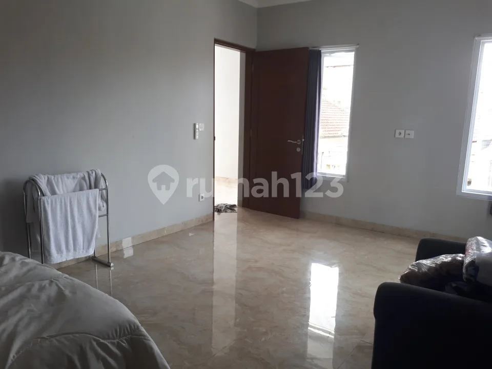 Rumah Cantik dan Strategis di Canggu - Image 3 of 4