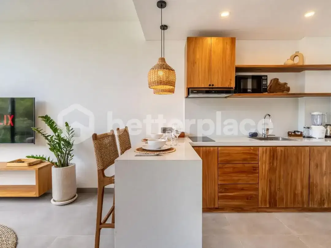 Modern 1-Bedroom Apartment in the Heart of Batu Bolong, Canggu - Image 9 of 10
