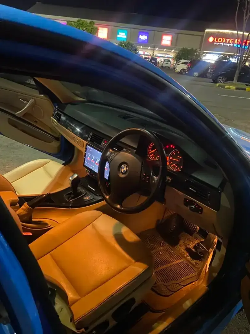Bmw 320i Thn 2010 - Image 4 of 5