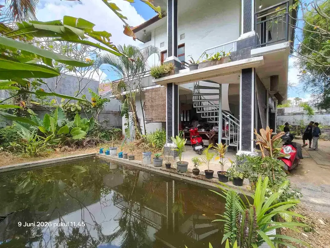Villa Harga Tanah di Kerobokan dekat Seminyak Bali - Image 1 of 7