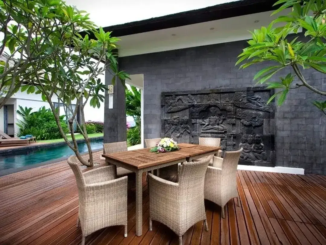 BEACHFRONT VILLA FOR YEARLY RENT IN NUSA DUA - Image 7 of 9