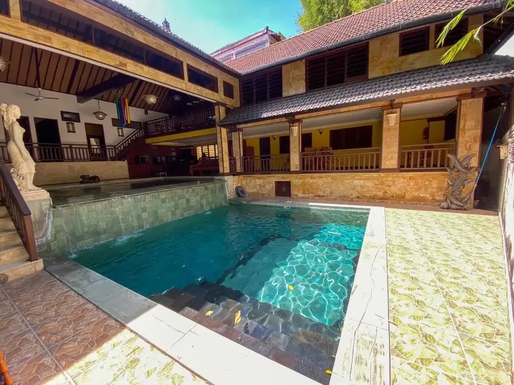 Contemporary Balinese Inspired Villa For Yearly Rental In Kerobokan - Image 2 of 10