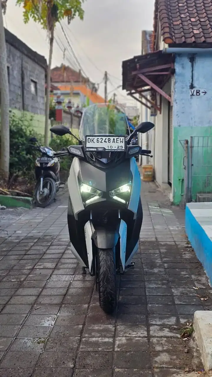Yamaha Xmax connected 2024 low klilometer - Image 2 of 4