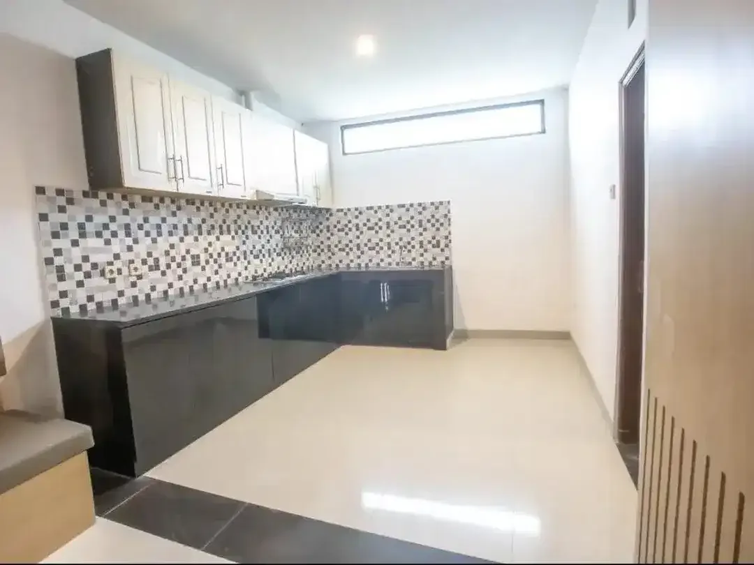 RUMAH MODERN MINIMALIS 2 LANTAI DI DALUNG KUTA UTARA BADUNG - Image 9 of 9