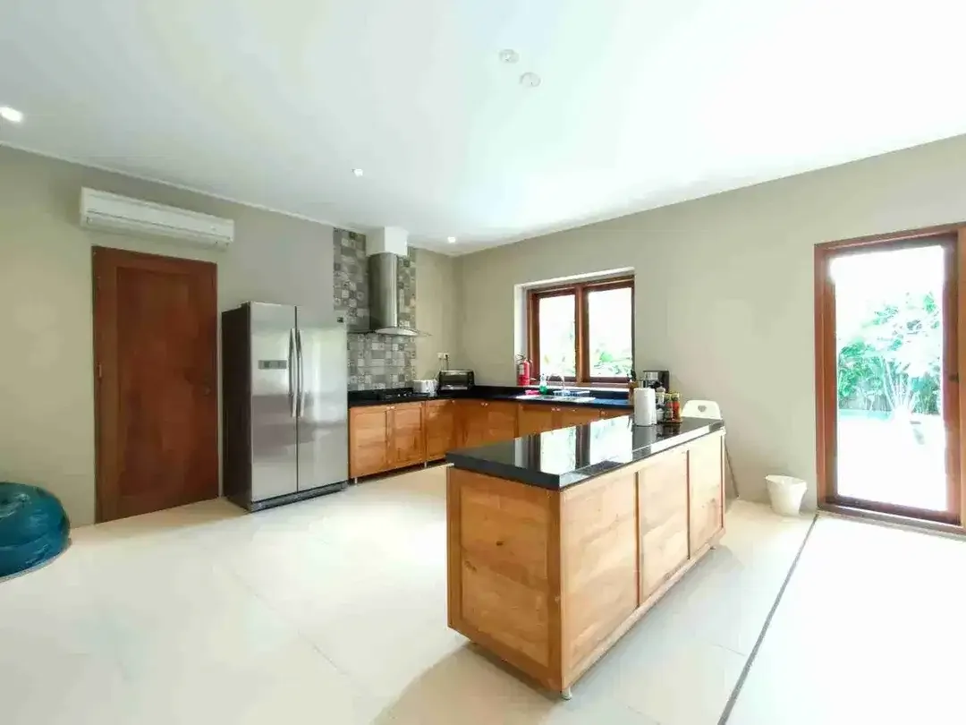villa Cantik Dekat shishi club Bali fully furnished SHM - Image 2 of 10