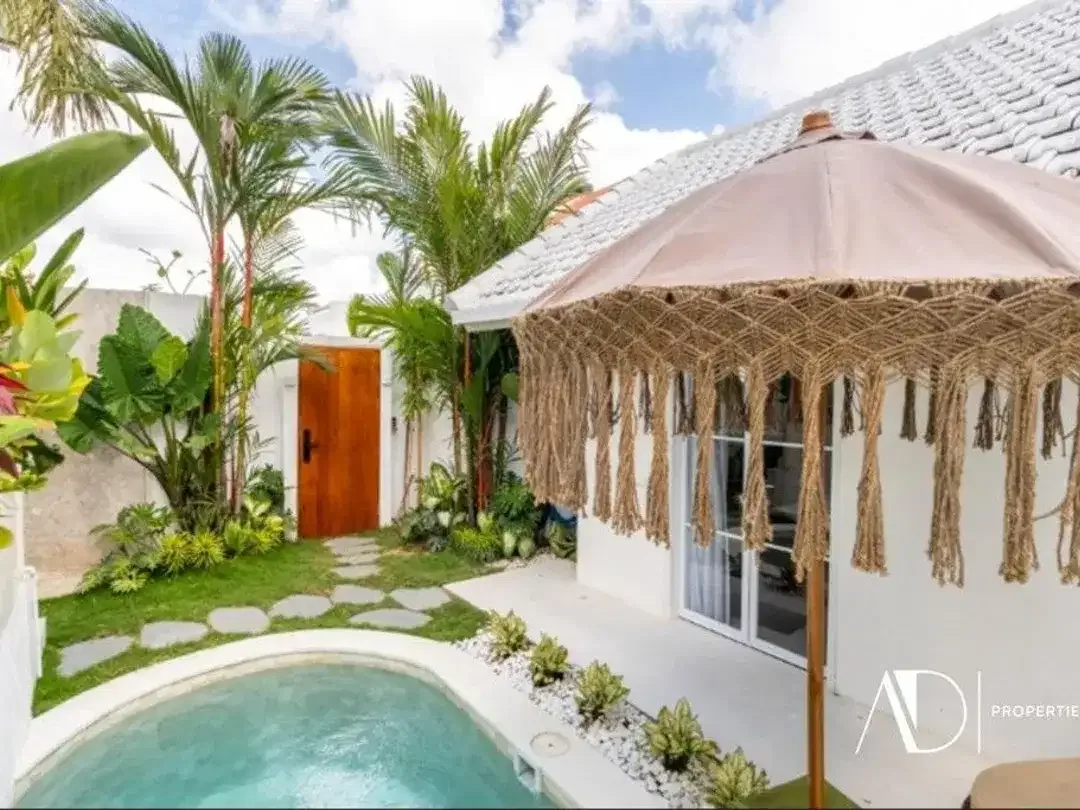 LEASEHOLD 32 YEARS | BRAND NEW 2-BEDROOM SMART VILLA IN CANGGU - Image 3 of 10