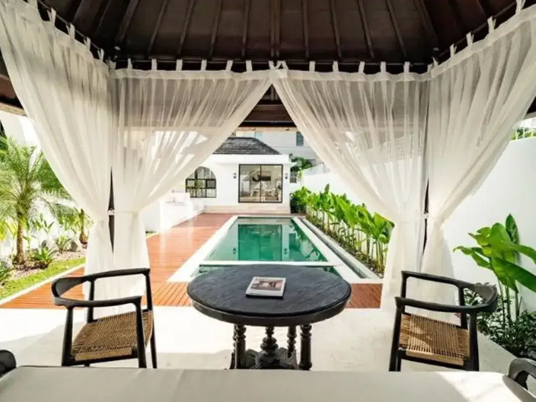VILLA - LUXURY VILLA DI JL PANTAI BERAWA DEKAT CCS SCHOOL CANGGU BADUNG - Image 5 of 10