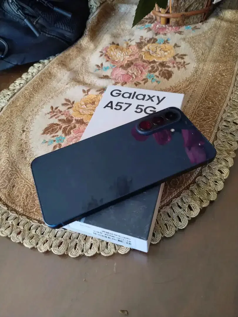 samsung A57 5G ram 8/256 fulset sampai nota ada - Image 2 of 2
