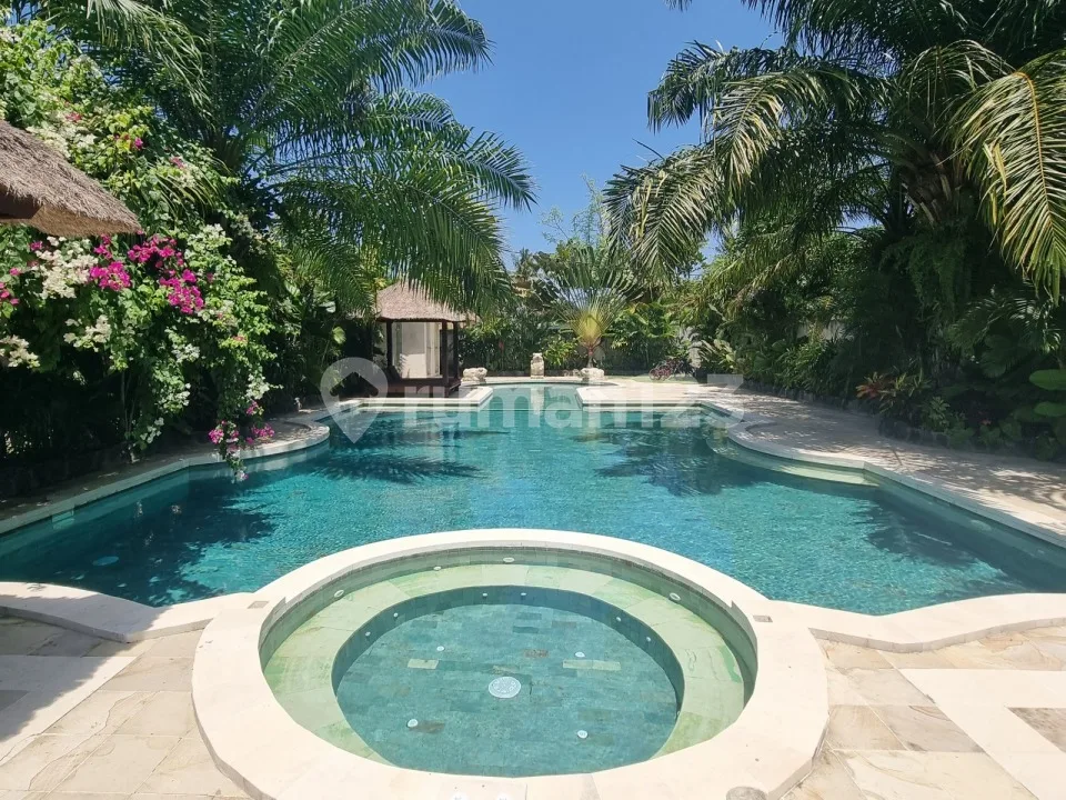 Villa 3Br Private Pool Landsize 10 Are Batubulan Dekat Ubud Sanur - Image 1 of 4