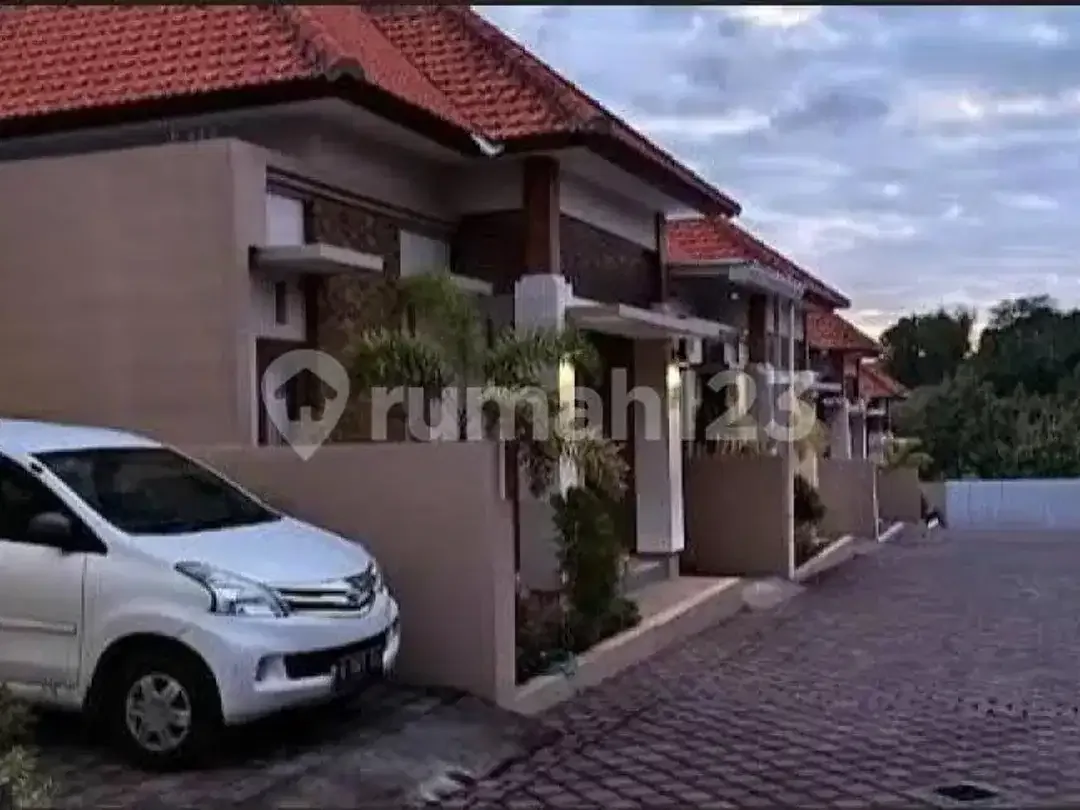 Rumah Cantik Aman Ramah Keluarga Kluster Perumahan - Image 1 of 5