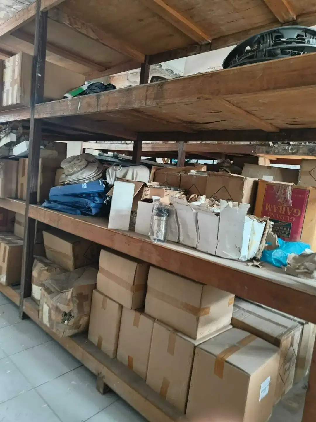 FOR SELL GUDANG DAN KANTOR 2 LT SANGAT LUAS DI RENON PUSAT KOTA BALI - Image 2 of 9