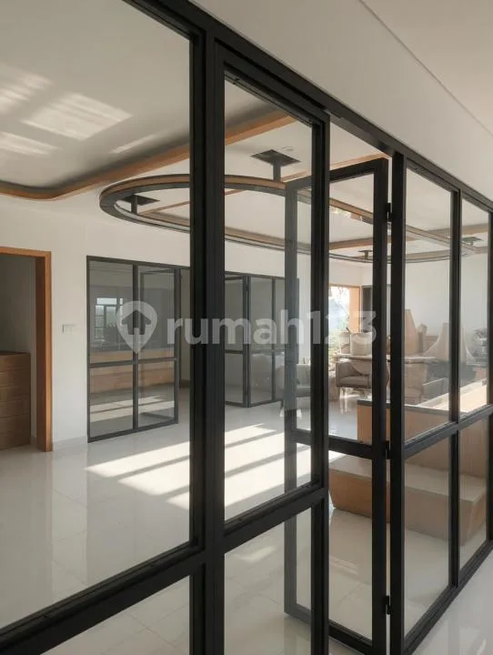 Ruko Premium 3 Lantai Lengkap Rooftop Renon Denpasar Bali - Image 2 of 4