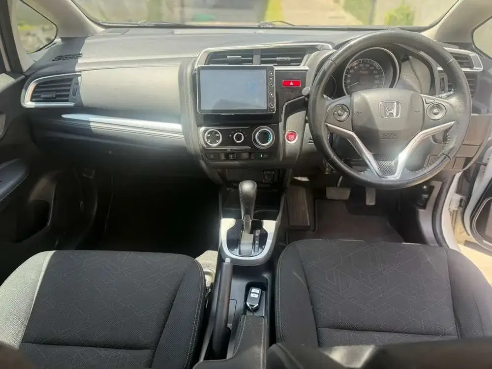 Honda Jazz 2017 Bensin - Image 2 of 10