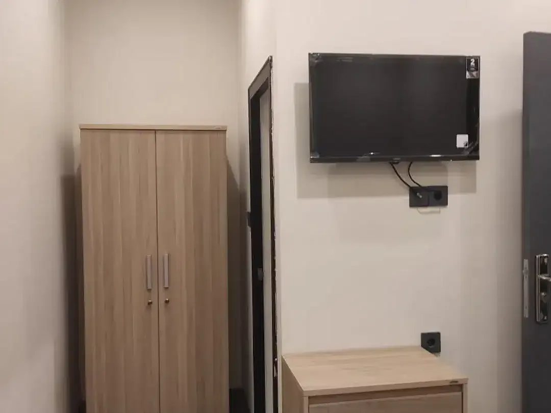 Kost Eksklusif 3 Lantai di Teuku Umar Lokasi Sangat Strategis - Image 7 of 10