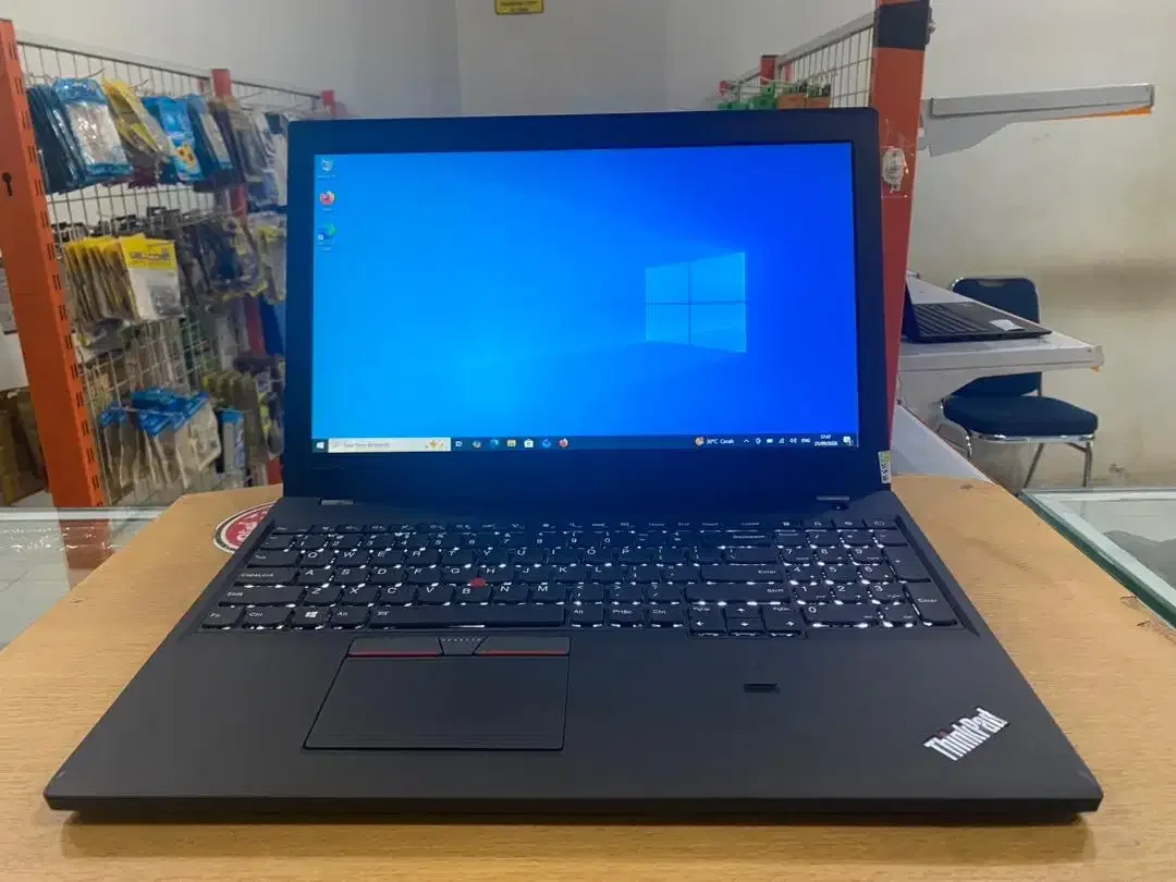 Lenovo ThinkPad P50S Core i7Gen6 Ram 16Gb SSD 256GB NvidIa 2GB Mulus - Image 1 of 10