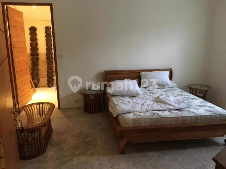 Villa Dijual Lokasi Kerobokan - Image 4 of 4