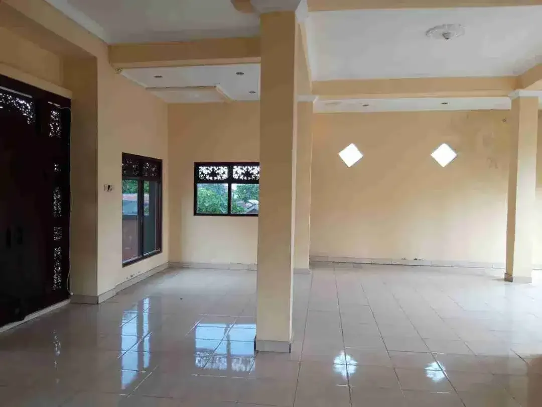 Rumah 2 Lantai Lokasi Strategis Di Jl Raya Singaraja-Bedugul, Sukasada Buleleng - Image 2 of 5