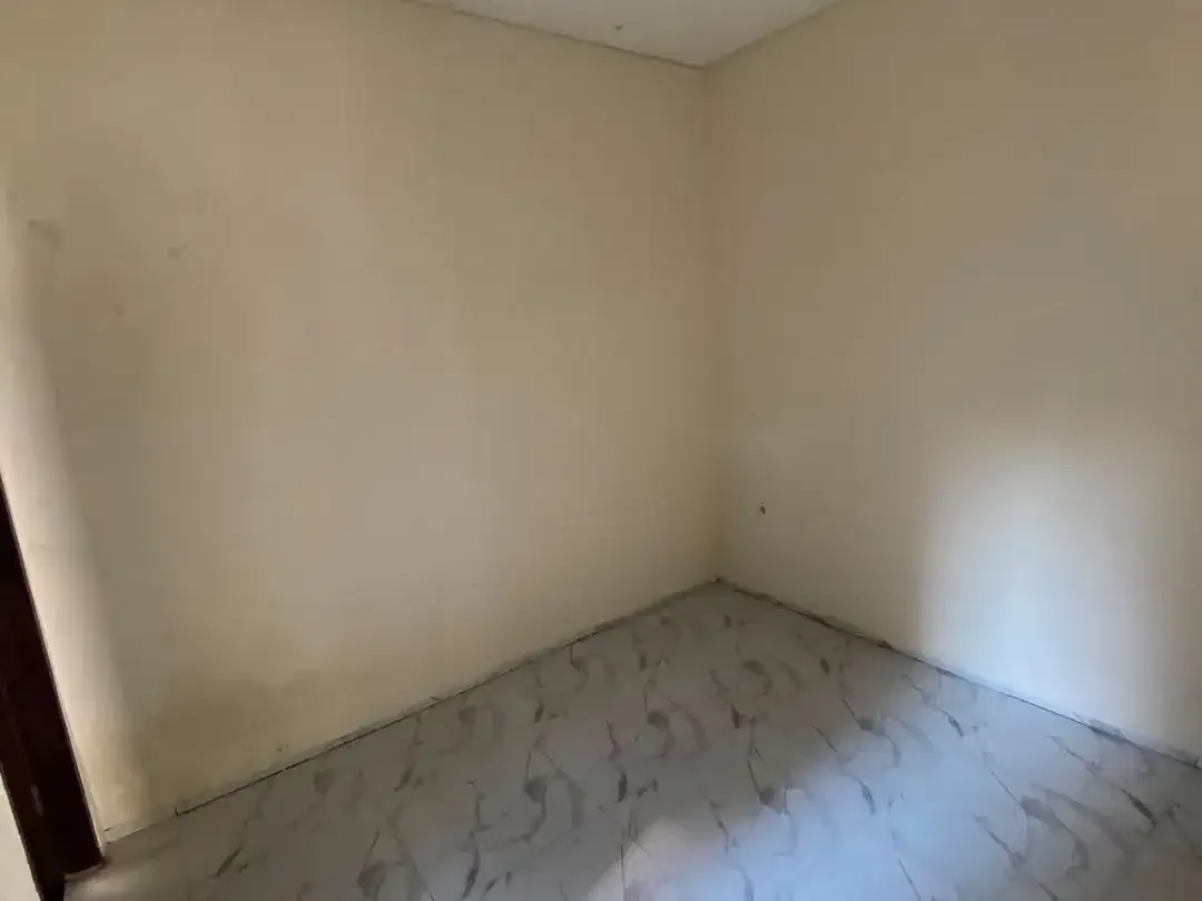 RUMAH BARU CARGO DENPASAR UTARA EMPAT KAMAR MEWAH - Image 7 of 10