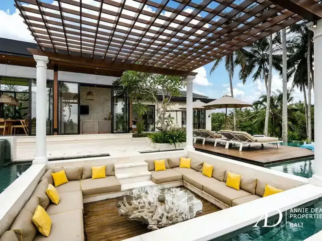 LEASEHOLD | BRAND-NEW 6-BEDROOM VILLA WITH RICE PADDY FIELD VIEWS IN UBUD - Image 5 of 10