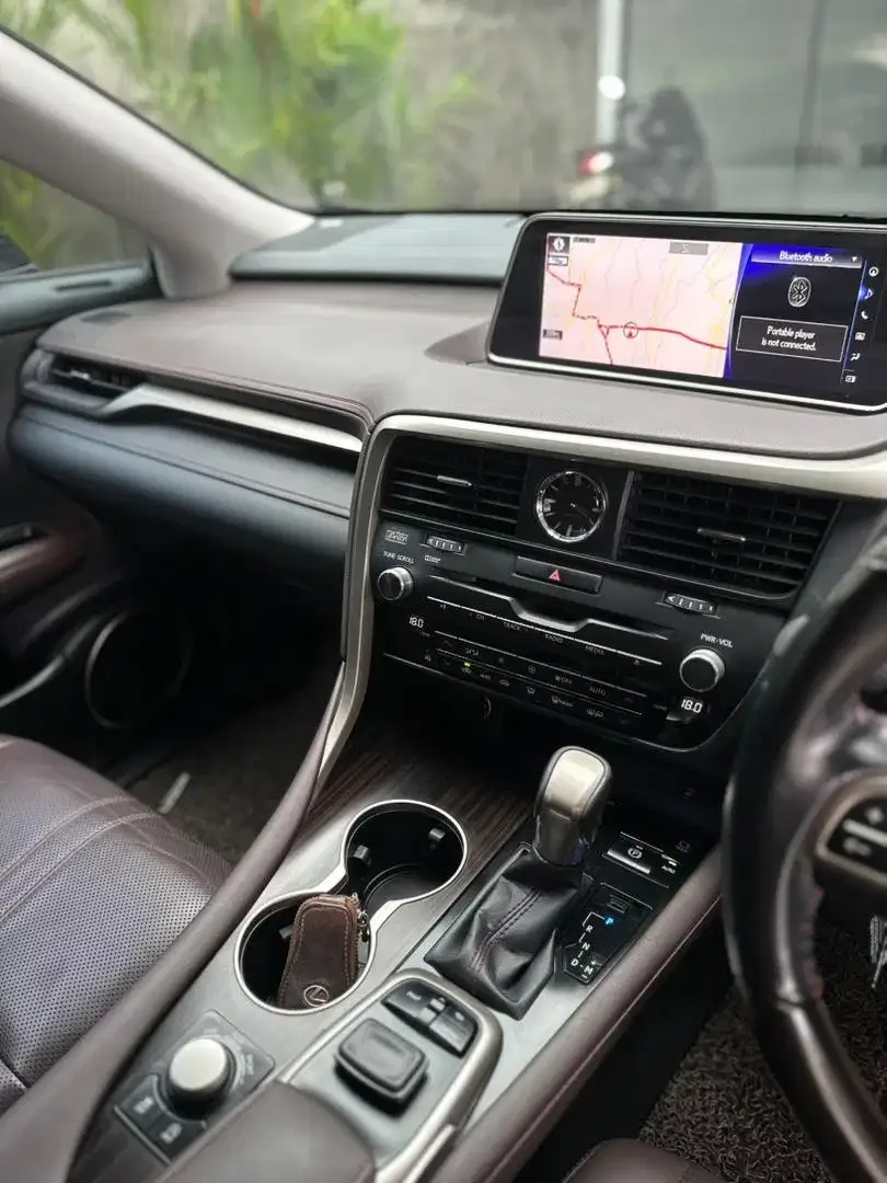 Lexus RX200t 2016 Matic Bensin Low KM Istimewa - Image 10 of 10