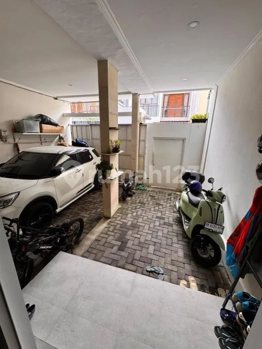 Dijual Cepat Rumah di Sanur - 5 Menit ke Icon - Image 1 of 4