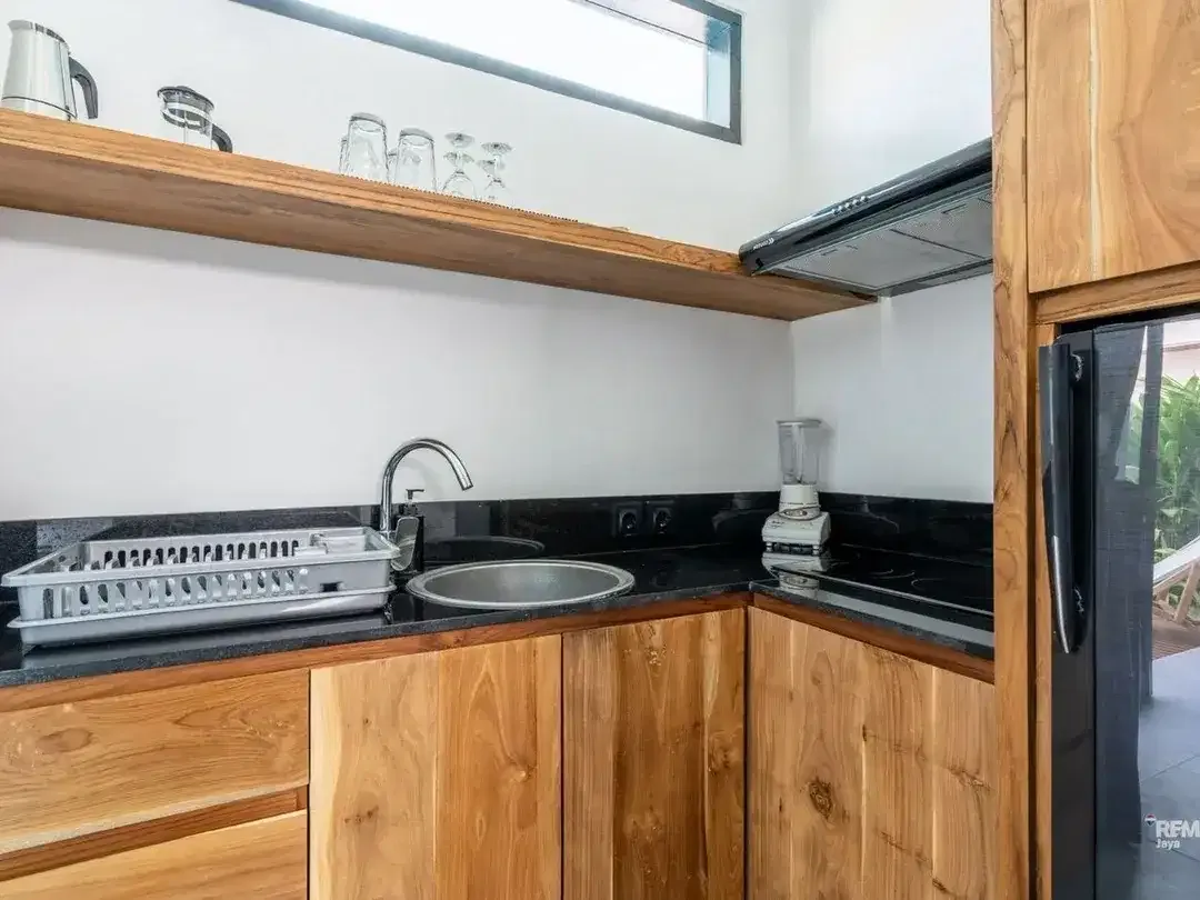 Villa Quiet,Stylish & Central, Long-Term Villa in Kerobokan, Forsale. - Image 10 of 10