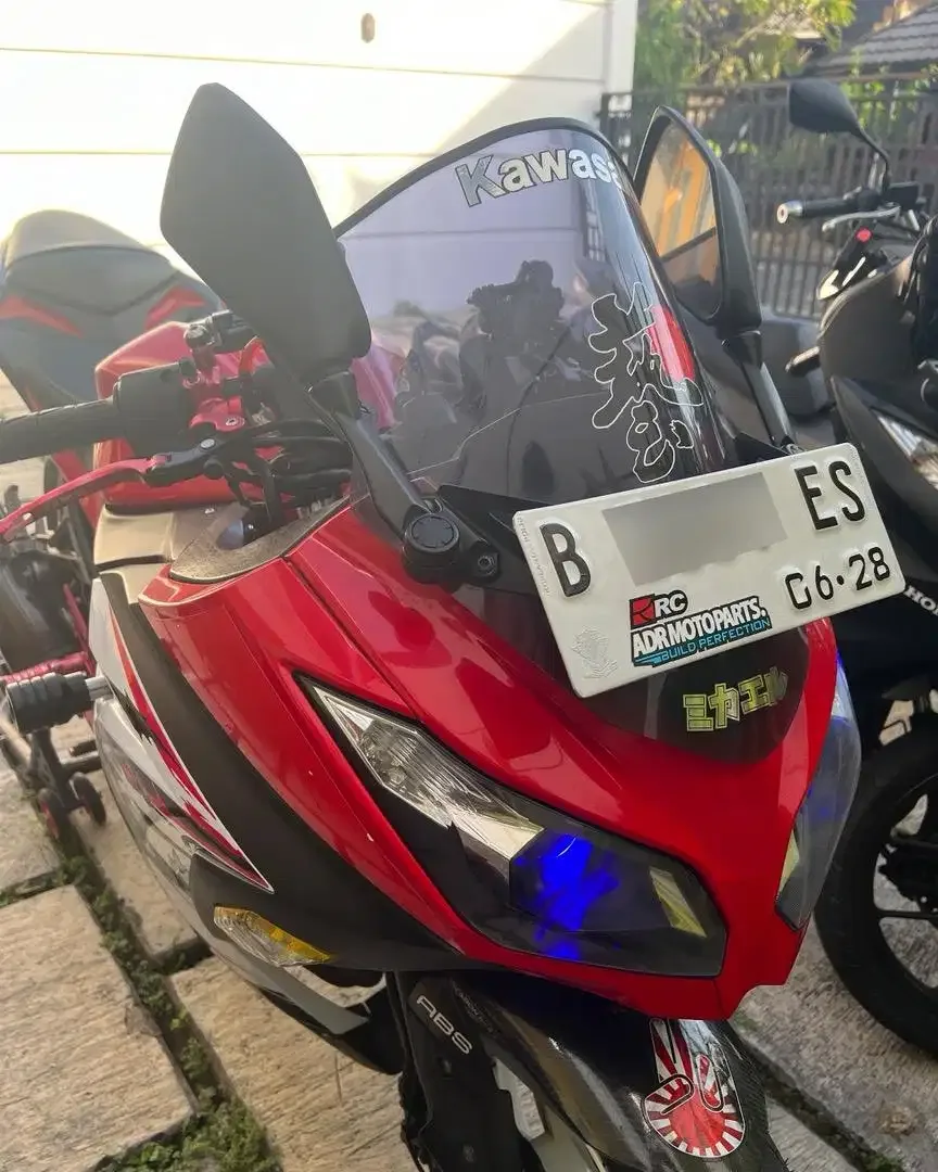 Kawasaki Ninja 250 FI ABS 2013 - Image 3 of 10