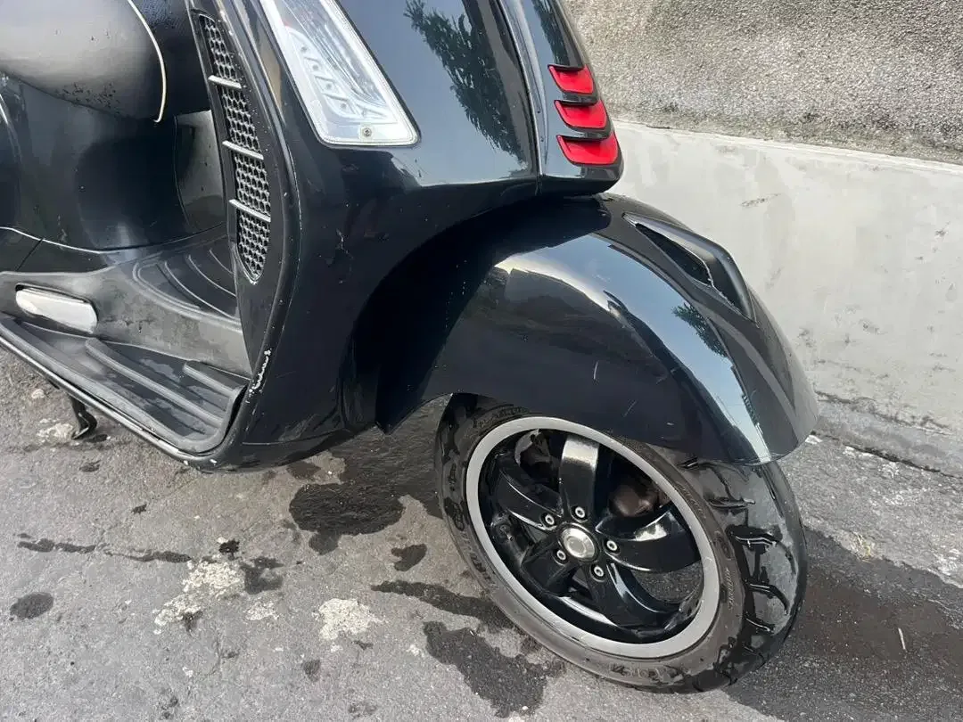 Vespa GTS 150 i-Get 2020 PMK 2021 - Image 6 of 7