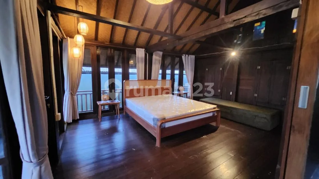 Charming Wooden Villa For Rent In Cemagi Near The Beach - Image 1 of 3