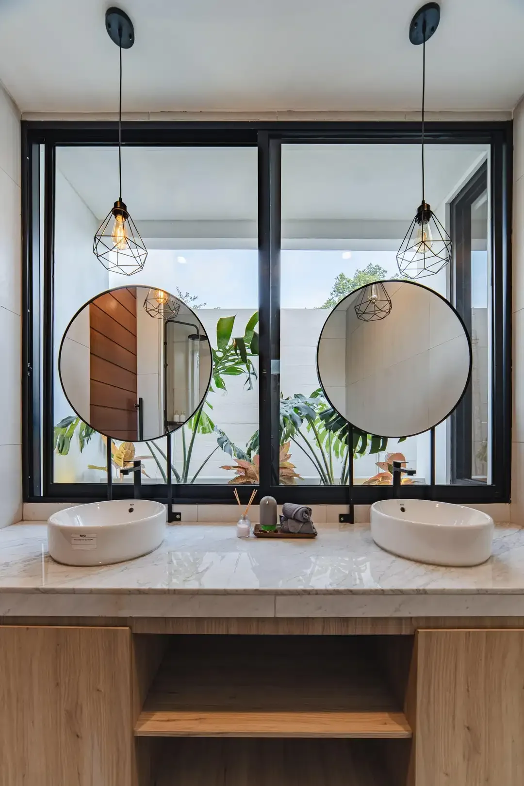 for sale beautiful design and modern villa in jimbaran - Image 8 of 10