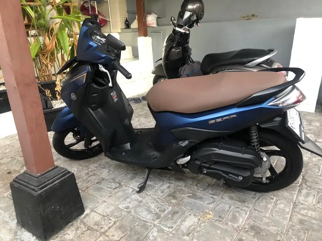 Yamaha Gear - Matte Blue - Image 1 of 2