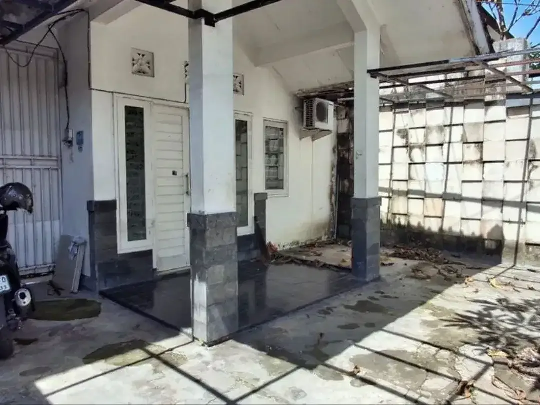 Tanah 2 Are Bonus Rumah 1 Lantai Disewakan, di Area Renon Denpasar - Image 3 of 6