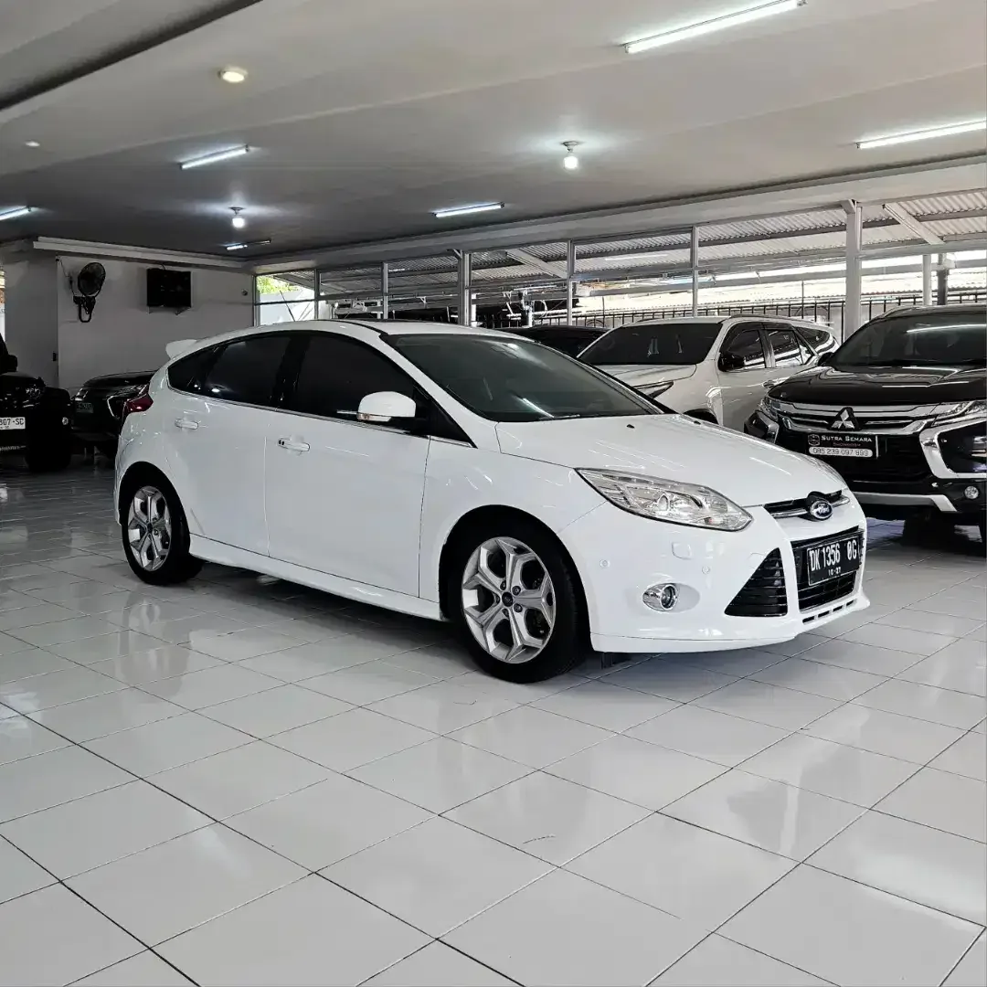 [2014] DP24jt! Ford Focus S HB Sunroof 2.0 matic 2014 pmk LowKM b 2015 - Image 1 of 10