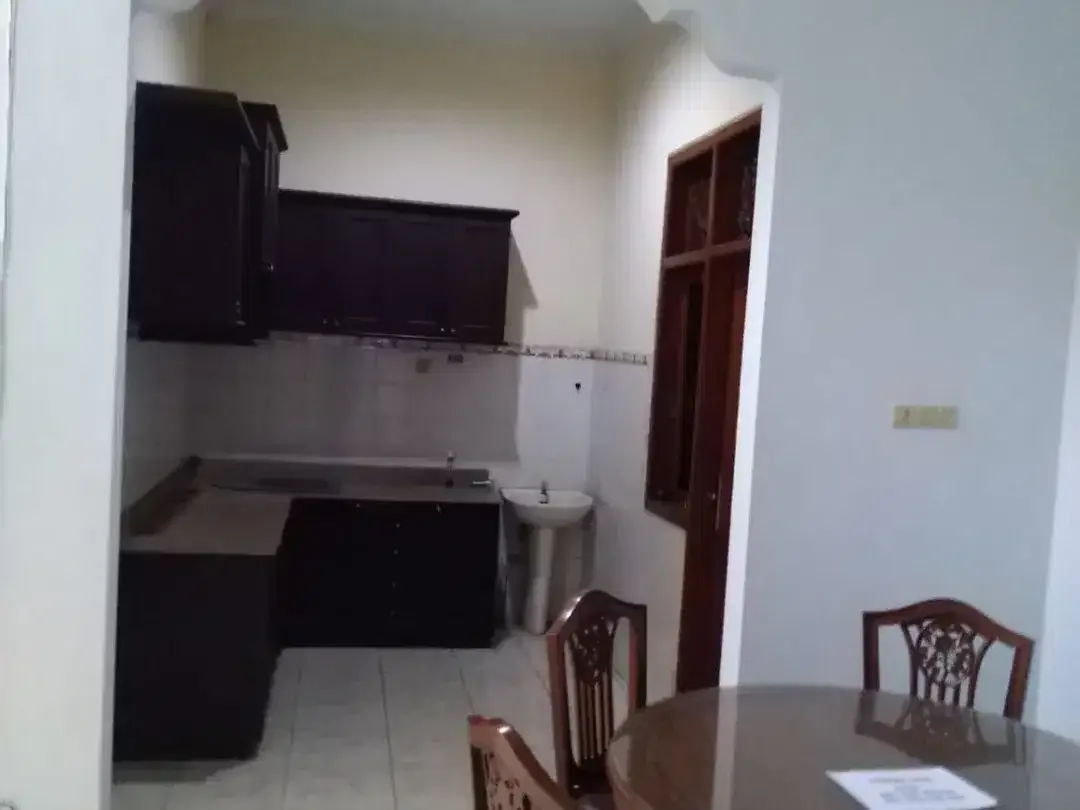 Disewakan Rumah 4 Kamar Tidur di Renon  - Denpasar Selatan - Image 6 of 7