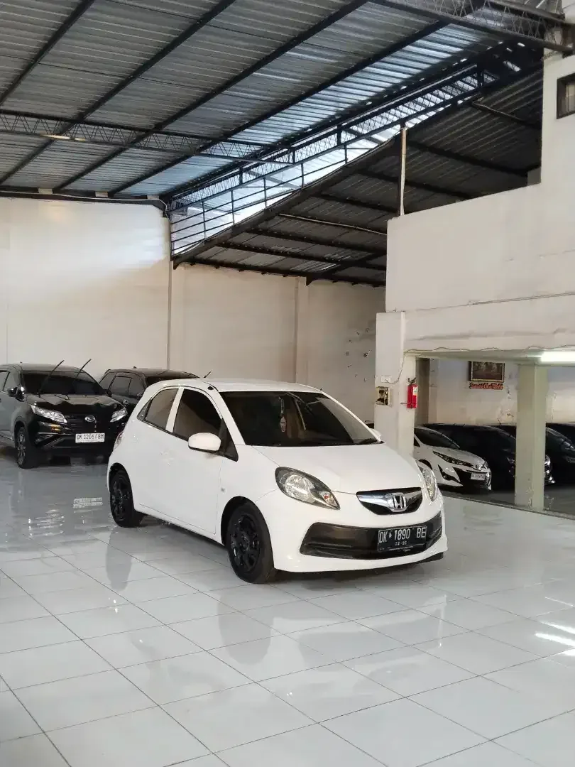 HONDA BRIO S MATIC 1.3 CC Asli Bali Siap pakai istimewa - Image 2 of 8
