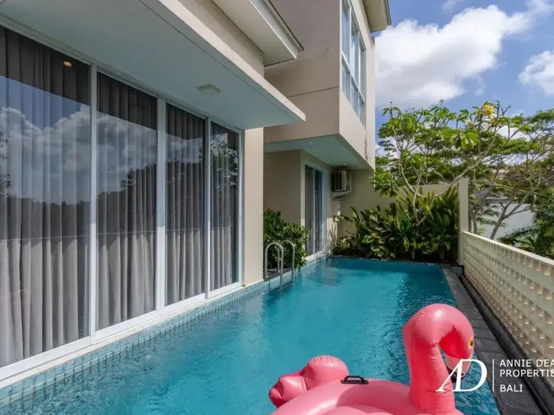 FREEHOLD MODERN 2-BEDROOM VILLA IN SECURE COMPLEX - NUSA DUA - Image 2 of 10