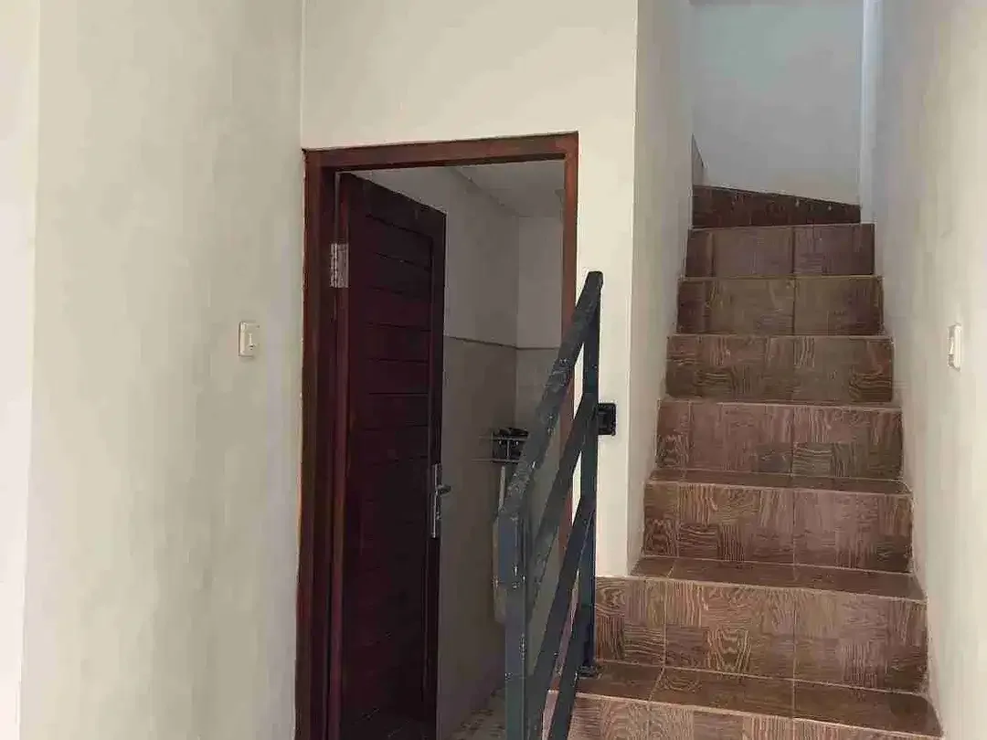 Rumah Elegan 3+1 KT di Citraland Denpasar – 128 m², Cluster Elite Siap Huni - Image 6 of 10