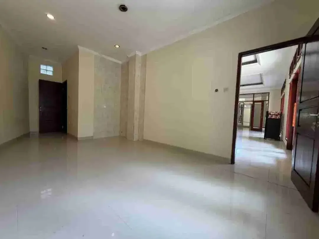 Rumah Strategis Nyaman Muding Indah Kerobokan Kaja Bali - Image 7 of 10