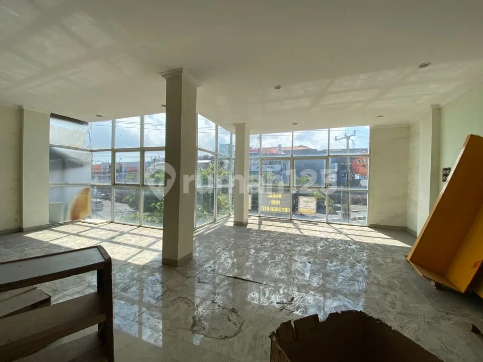 Ruko Gandeng di Area Premium Teuku Umar Barat Area Komersial Cocok Untuk Kantor Dan Berbagai Bisnis Parkir Luas - Image 4 of 4