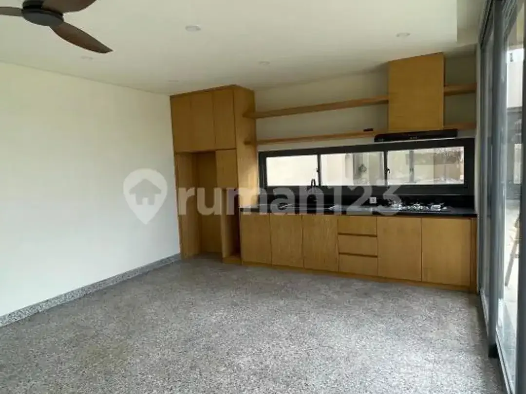 Villa Mewah Area Hotel Ayana Type Spring 3 Bed Room 2 Lantai Jimbaran Bali - Image 4 of 10