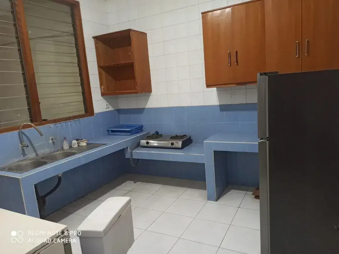 Disewakan Rumah Elegan 2 Lantai dengan Taman Asri di Lingkungan Premium di Renon - Image 6 of 9