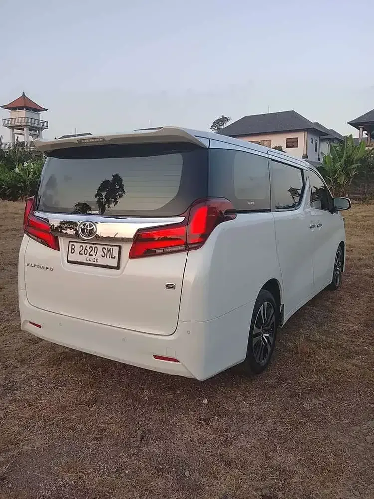 Toyota Alphard 2020 Diesel - Image 2 of 8