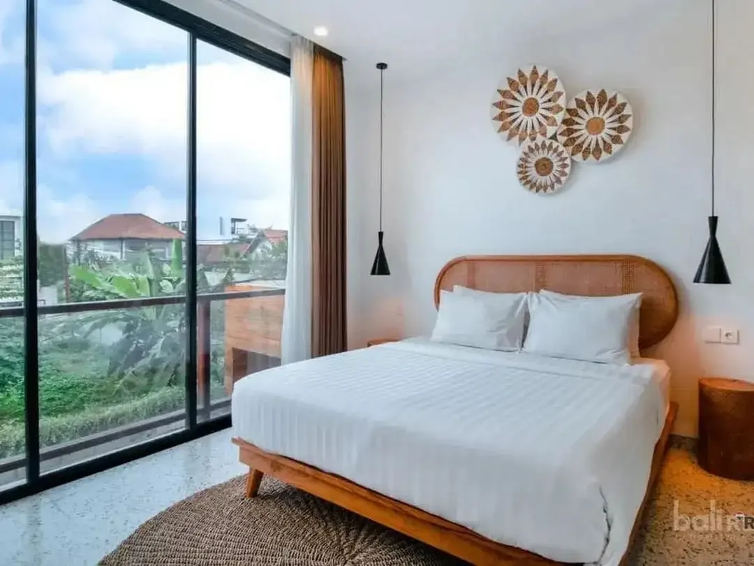 Exclusive Modern Villa For Leasehold 21 Years at Berawa Canggu - Image 7 of 9
