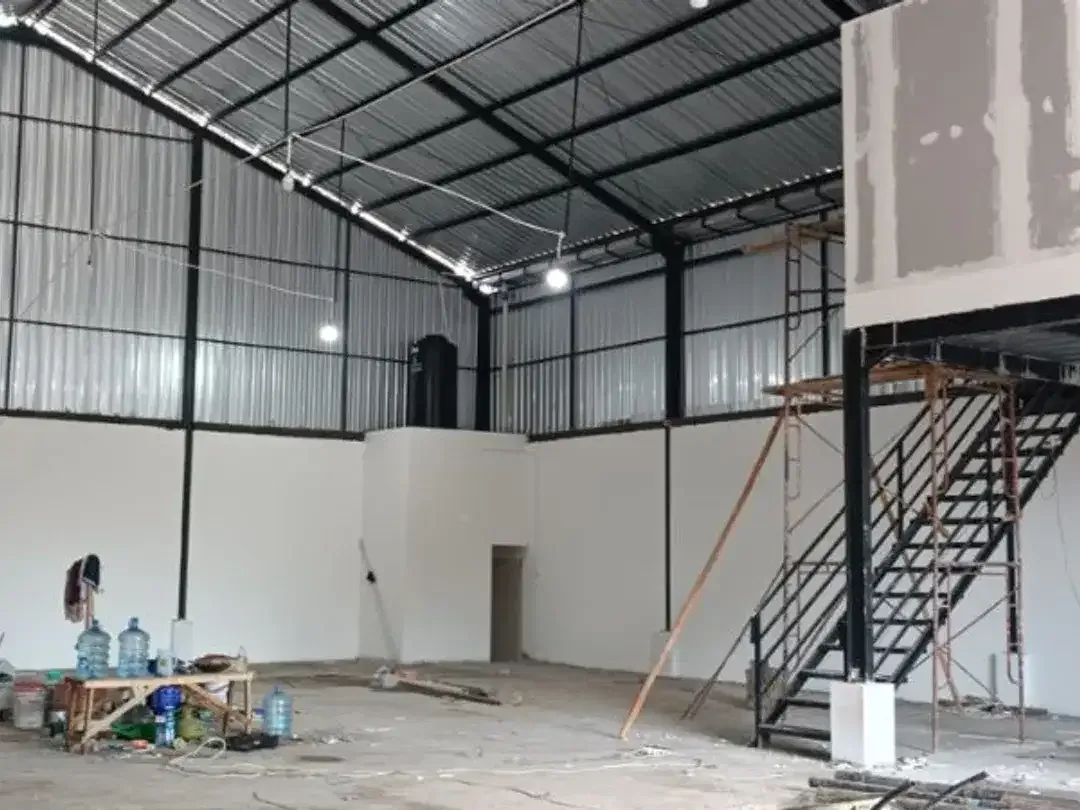 GUDANG BARU AKSES TRONTON DI RAYA GATOT SUBROTO BARAT DENPASAR - Image 2 of 10
