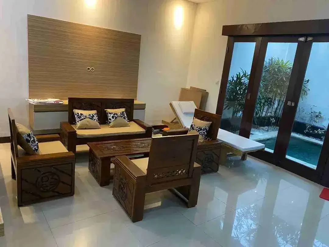 RUMAH SEMI VILLA DI TUKAD BALIAN RENON DENPASAR FULLY FURNISH - Image 6 of 9
