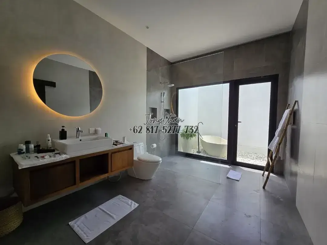 Dijual dan Disewakan Rumah Tropical Modern SHM Private Pool di Bukit Damai Jimbaran Bali - Image 2 of 10