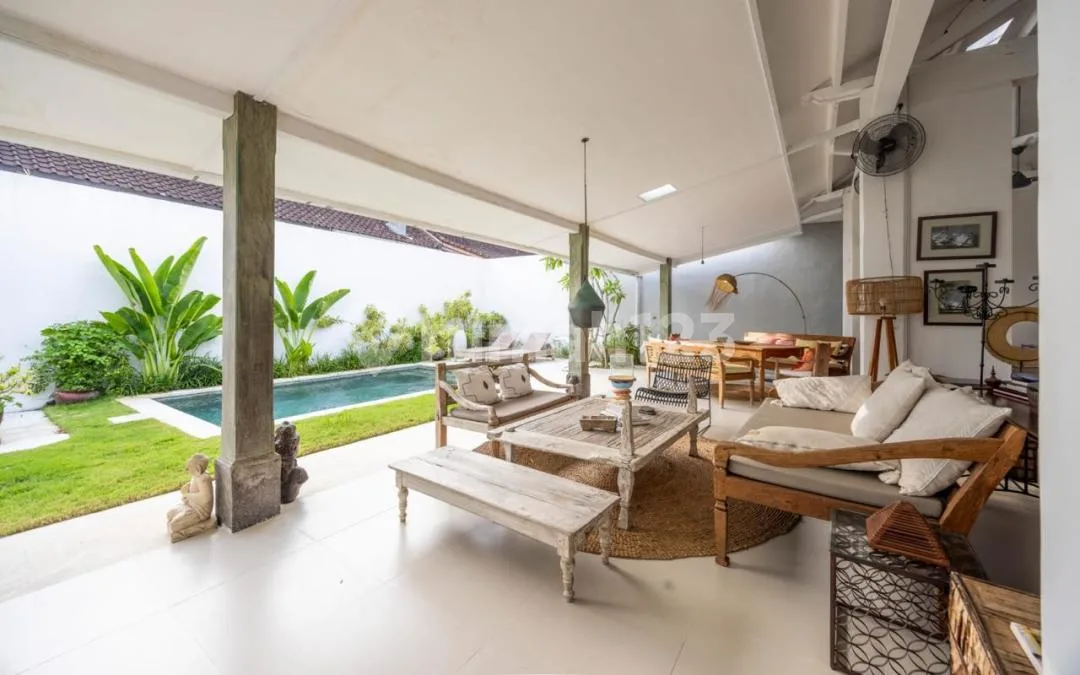 Leasehold Villa 2 Bedrooms Seminyak - 18 Years Lease - Image 3 of 4