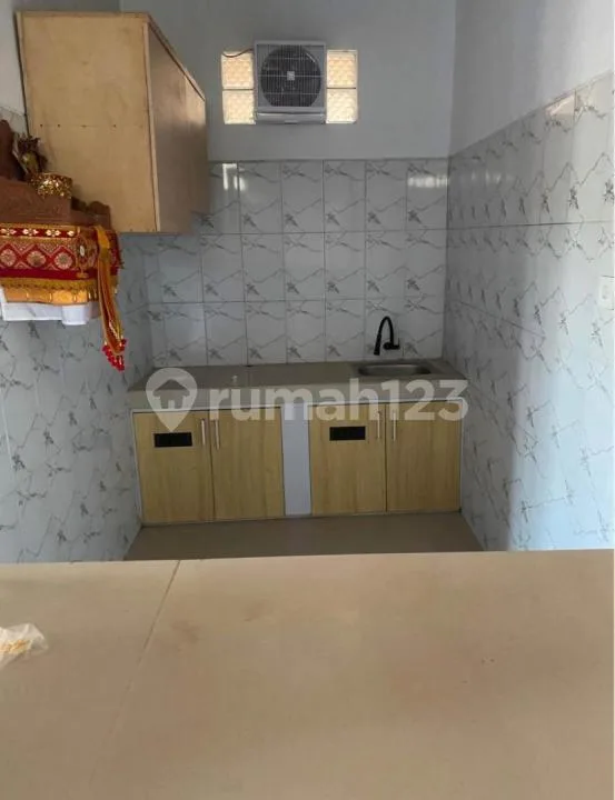 Dikontrakan Rumah 2 Lantai 2 Kamar Tidur Area Serangan - Image 2 of 4